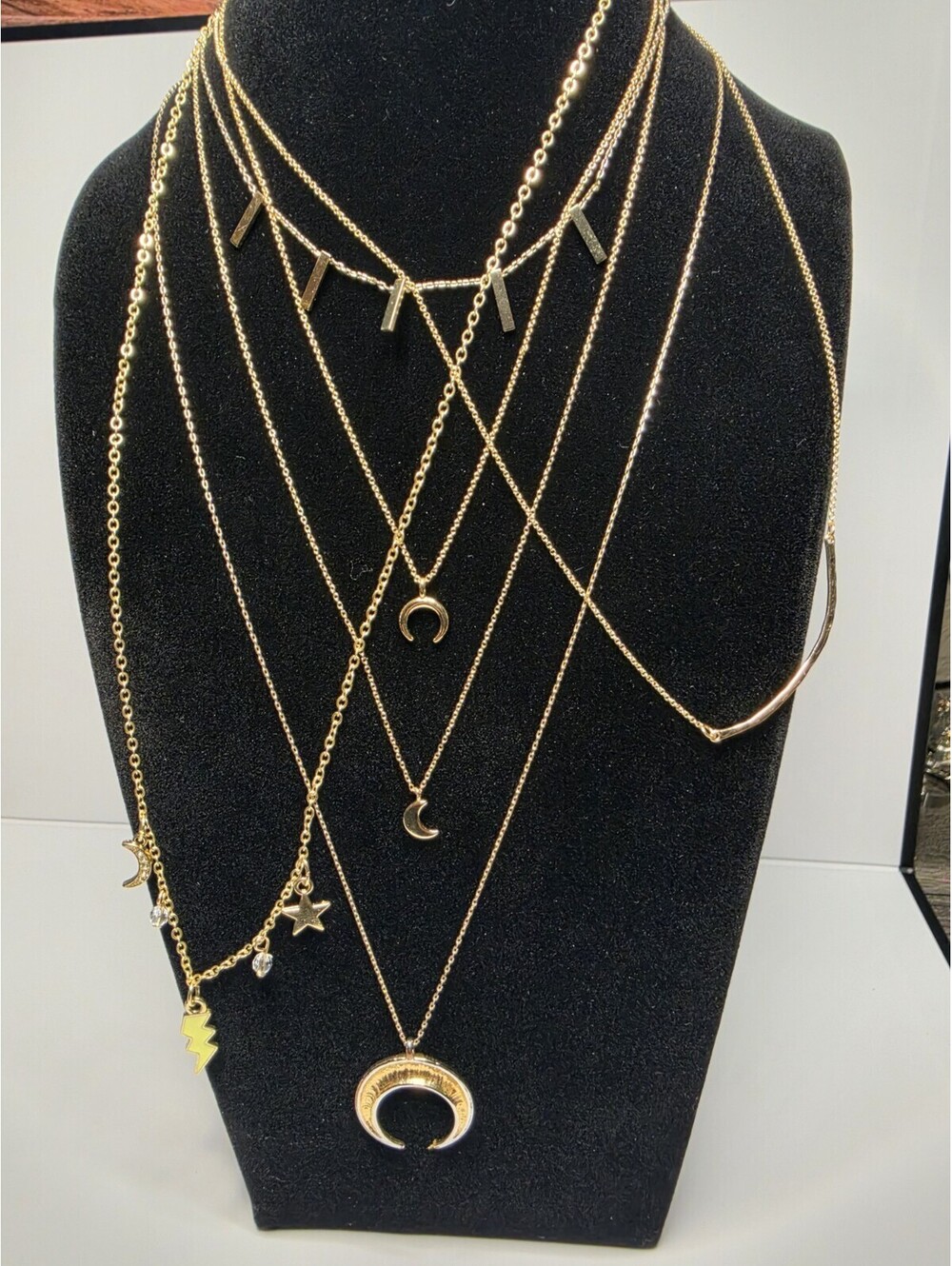 6 pcs necklace lot GOLD TONE